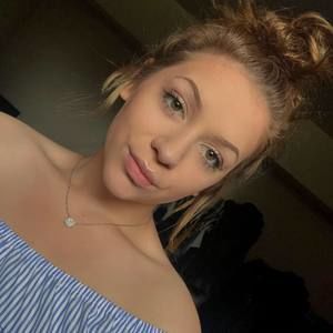 Meet your Posher, Makayla